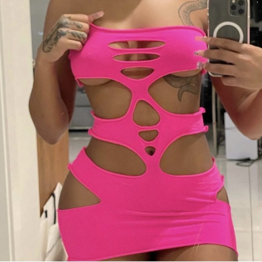 Pink dress